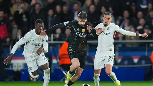 Kvaratskhelia anotou dois gols na Champions. Justin Setterfield/Getty Images.