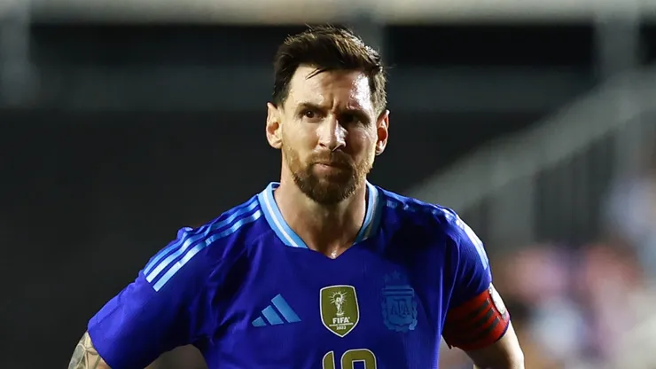 Camisas 10 da Copa do Mundo de 2026 são menos clássicos e mais híbridos. (Photo by Carmen Mandato/Getty Images)