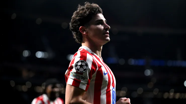 Julián Álvarez é o nome escolhido para herdar a camisa nove de Lewandowski. (Foto: Denis Doyle/Getty Images)