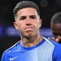 Enzo Fernández se irrita com erro de Jörgensen contra PSG