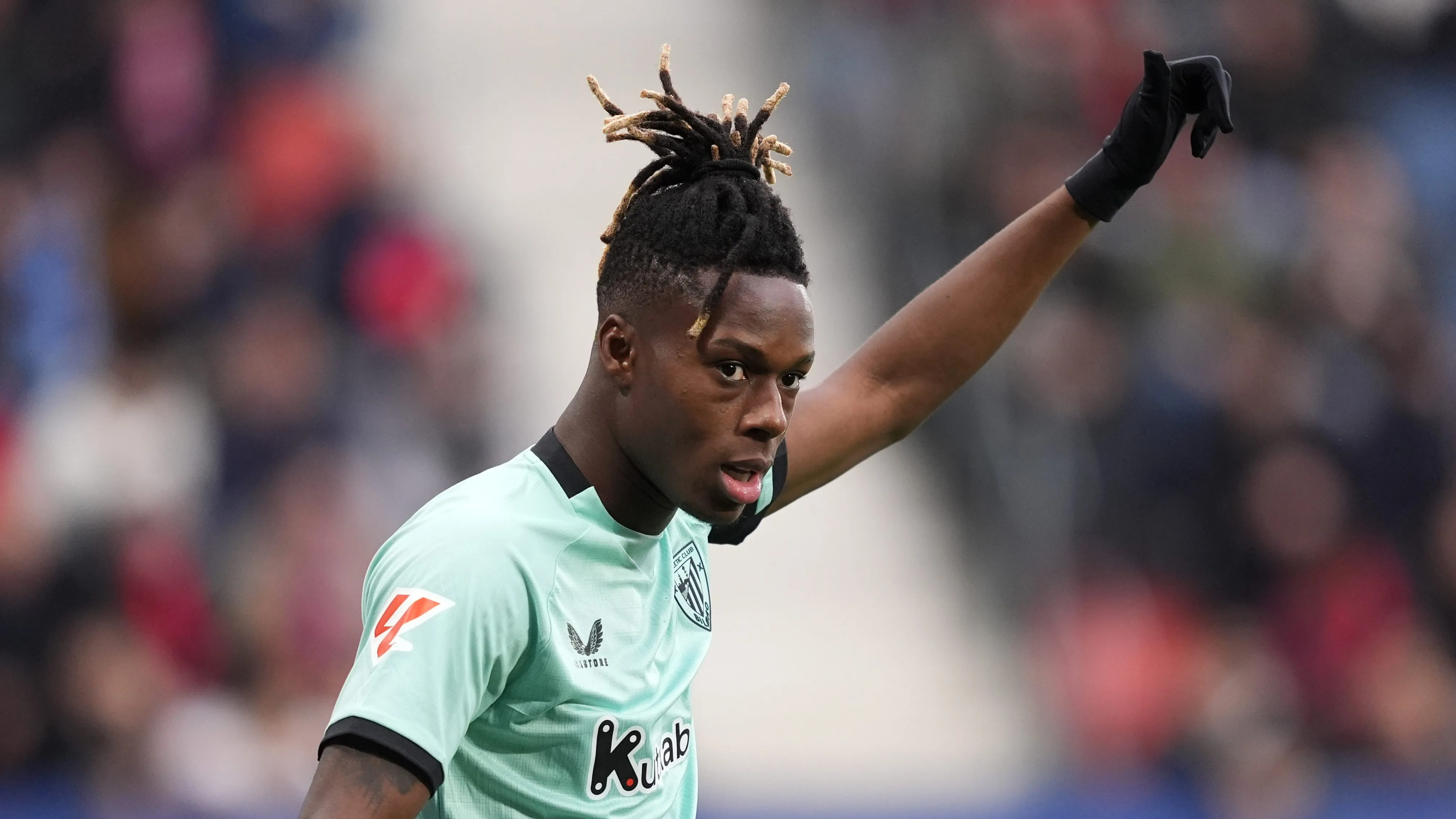 Nico Williams, alvo do Manchester United, em jogo do Athletic Bilbao. Foto: Juan Manuel Serrano Arce/Getty Images