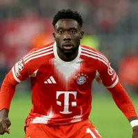 Alphonso Davies pode trocar o Bayern pelo Manchester United