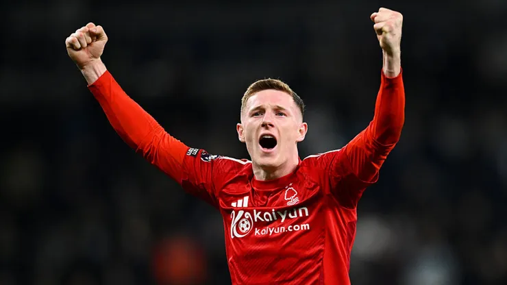 Elliot Anderson é alvo do City. Justin Setterfield/Getty Images.