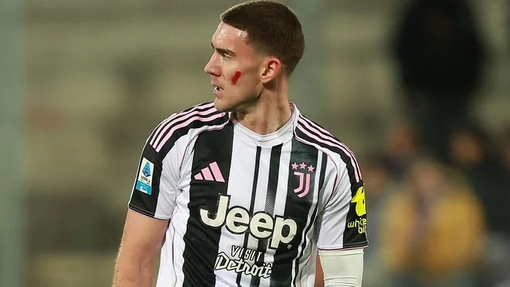 Dusan Vlahovic pode deixar a Juventus em breve. (Photo by Gabriele Maltinti/Getty Images)