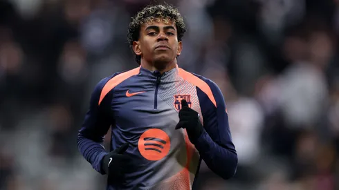 Lamine Yamal voltou aos trabalhos no Barcelona