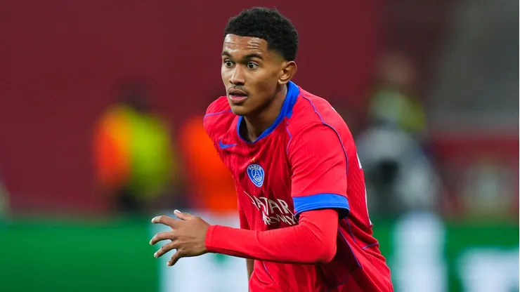 Senny Mayulu rejeita o PSG e entra no radar da Premier League. (Foto de Pau Barrena/Getty Images)