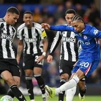 Chelsea sente falta de Estêvão e perde para o Newcastle