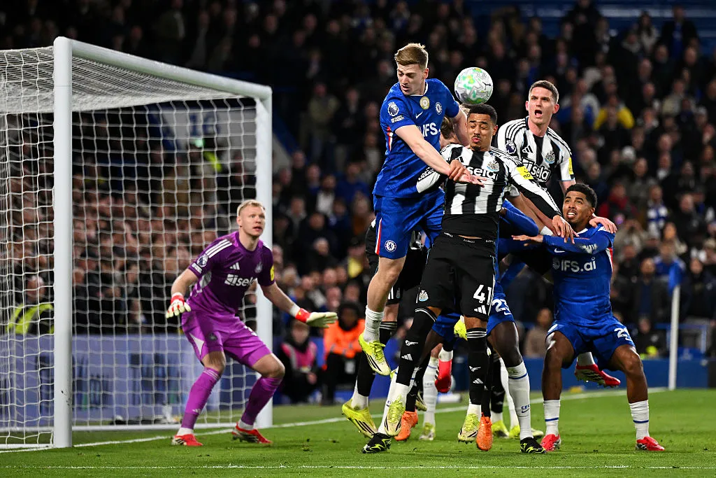 Confronto aconteceu pela 30ª rodada da Premier League. (Photo by Mike Hewitt/Getty Images)