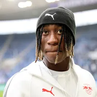 Liverpool lidera corrida para contratar Yan Diomande, do RB Leipzig