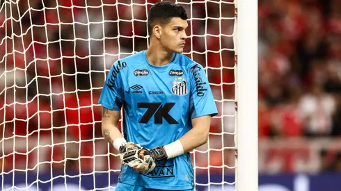 Gabriel Brazão é o goleiro titular do Santos