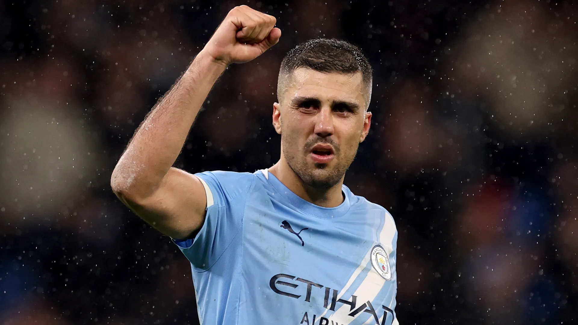 Rodri comemora em jogo do Manchester City