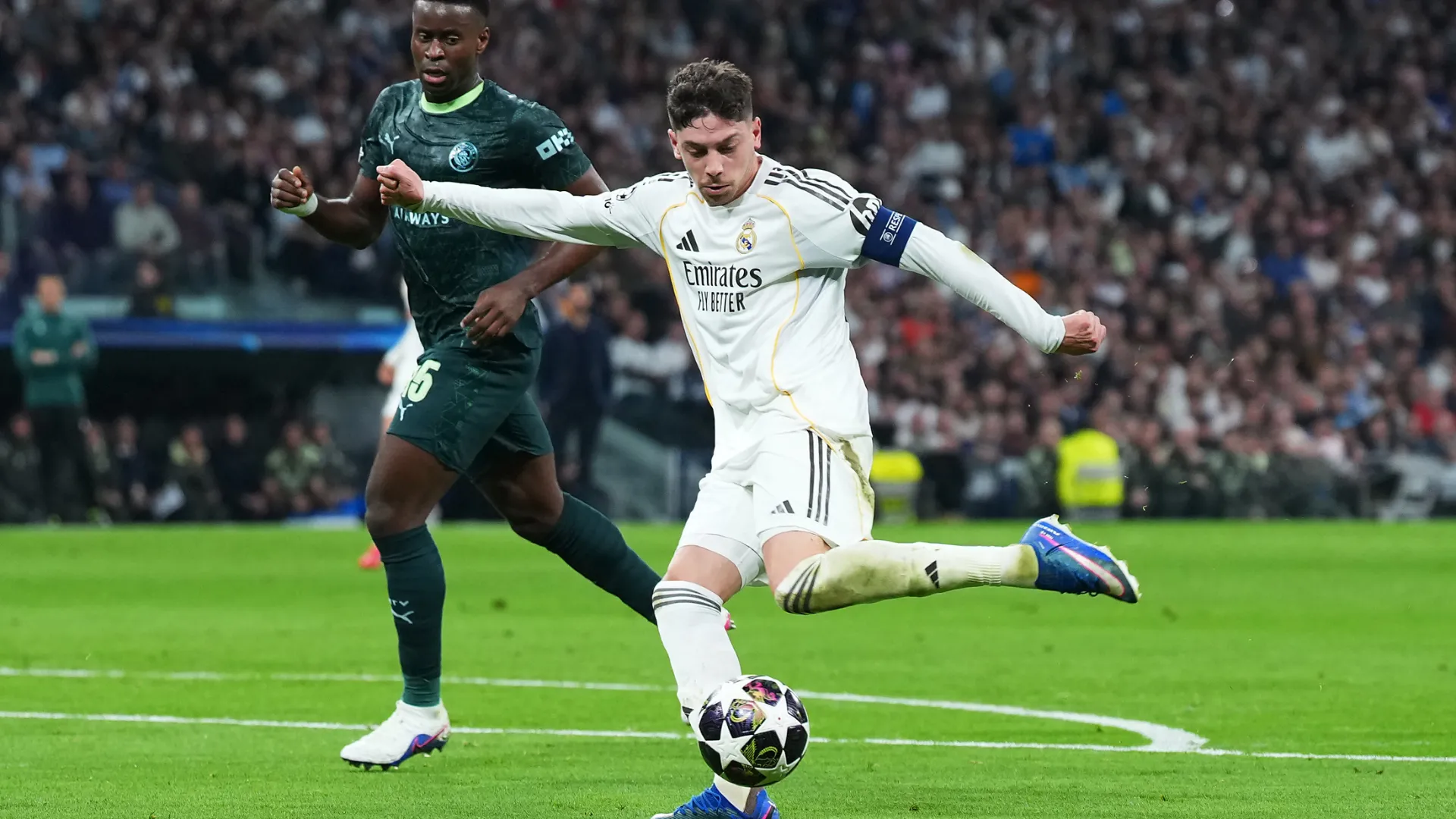 Federico Valverde marca gol pelo Real Madrid