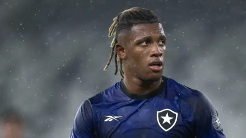 Palmeiras desiste de Danilo, do Botafogo. Foto: Jorge Rodrigues/AGIF