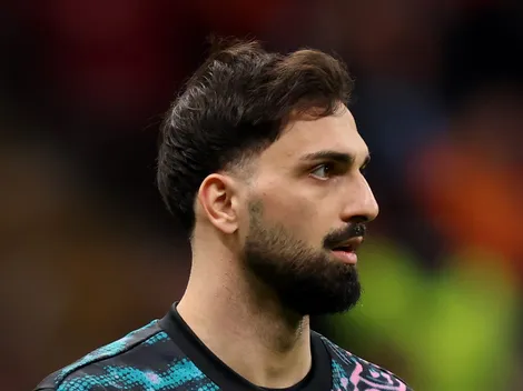 Mamardashvili fica desconfortável com a renovação de Alisson