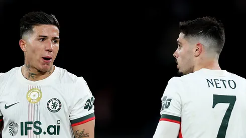 Enzo Fernández e Pedro Neto. (Photo by Justin Setterfield/Getty Images)