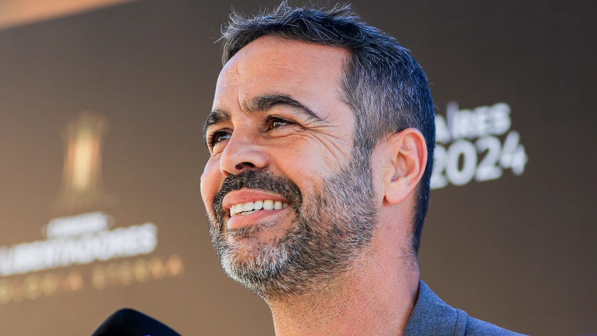 Artur Jorge está na mira do Cruzeiro