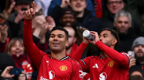 Casemiro celebra gol pelo Manchester United (Lewis Storey/Getty Images)