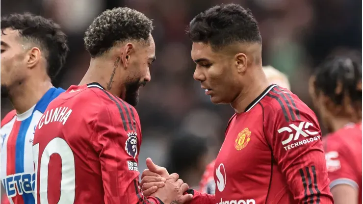 Matheus Cunha e Casemiro em jogo do Manchester United. Foto: IMAGO / NurPhoto