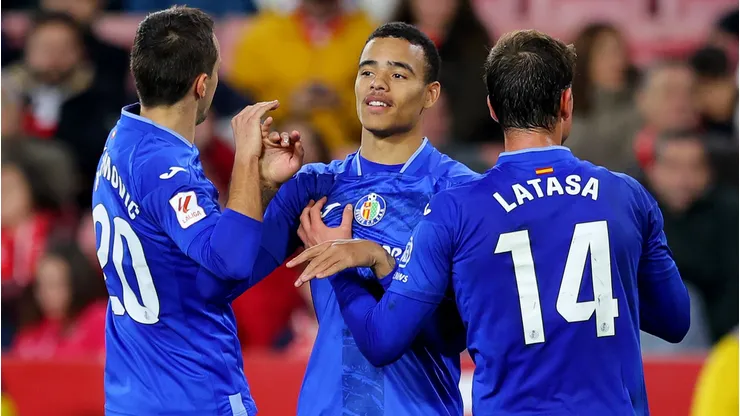 Greenwood ganha força no Atlético com futuro de Álvarez indefinido. Foto: Santiago/Getty Images