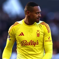 John é liberado pelo Forest para treinar no Botafogo