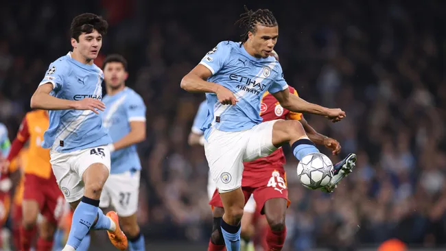 Nathan Ake, do Manchester City, durante partida da Champions League. Foto: Stu Forster/Getty Images