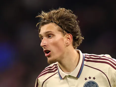 Manchester United inicia contato para contratar Mika Godts