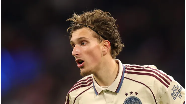 Manchester United quer Mika Godts como parceiro de Matheus Cunha. (Photo by Dean Mouhtaropoulos/Getty Images)
