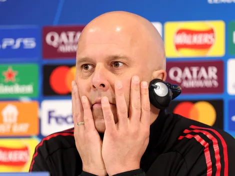 Arne Slot admite momento de pressão no Liverpool