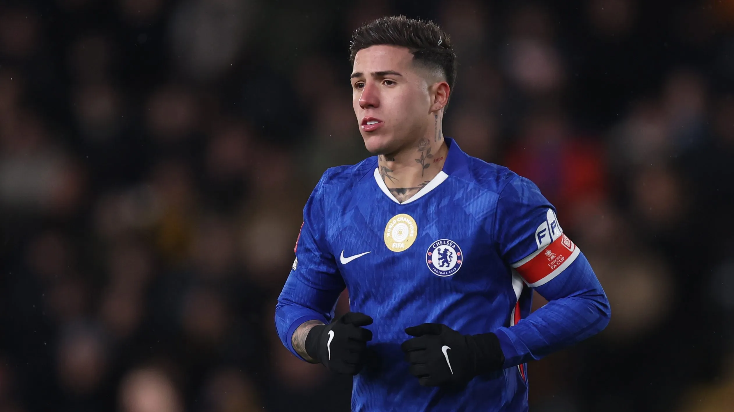 Enzo Fernández pode deixar o Chelsea. Foto: George Wood/Getty Images