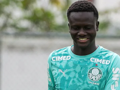 Arsenal monitora zagueiro Koné Mohamed, de 18 anos, do Palmeiras