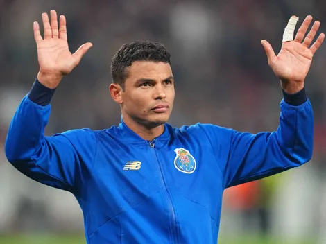 Farioli exalta marca de Thiago Silva