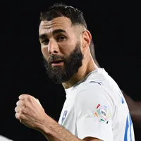 Malcom e Benzema devem ser titulares do Al-Hilal contra Al-Ahli