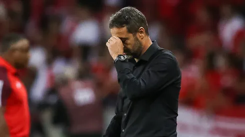 Artur Jorge, técnico do Al-Rayyan. (Foto: Pedro H. Tesch/Getty Images)