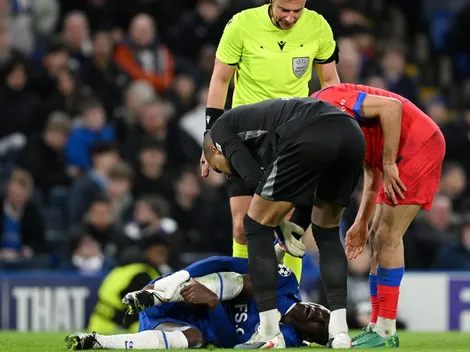 Tornozelo de Chalobah gira 180 graus em Chelsea x PSG