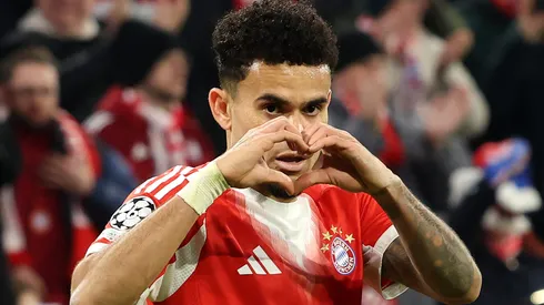 Luis Díaz comemora gol pelo Bayern de Munique. (Photo by Alexander Hassenstein/Getty Images)