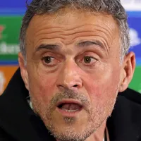 Luis Enrique, alvo do United, deve seguir no PSG