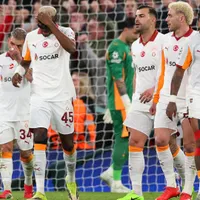 Osimhen fratura o braço em Liverpool x Galatasaray