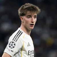 Meio-campista César Palacios recebe ofertas e pode deixar clube merengue