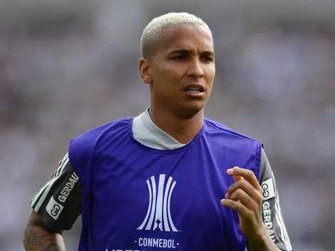 Deyverson vira destaque na LDU