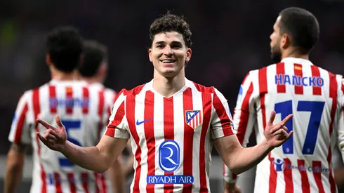 O atacante Julián Álavarez comemora gol no Atlético de Madrid (Denis Doyle/Getty Images)