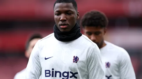 Chelsea nega ofertas de Real Madrid e PSG por Moisés Caicedo e prepara renovação. (Foto de Justin Setterfield/Getty Images)