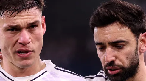 Manuel Ugarte e Bruno Fernandes. (Photo by Carl Recine/Getty Images)