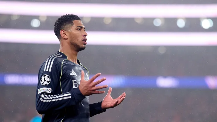 Bellingham em jogo do Real Madrid (Jose Manuel Alvarez Rey/Getty Images)