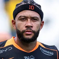 Memphis Depay pode desfalcar o Corinthians