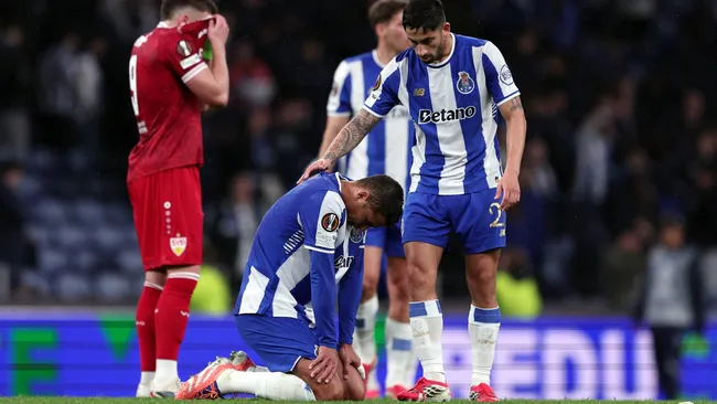 Thiago Silva, do Porto, reage após jogo da Europa League. Foto: Diogo Cardoso/Getty Images