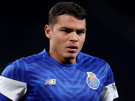 Thiago Silva atinge 1000 jogos e recebe homenagem do Porto