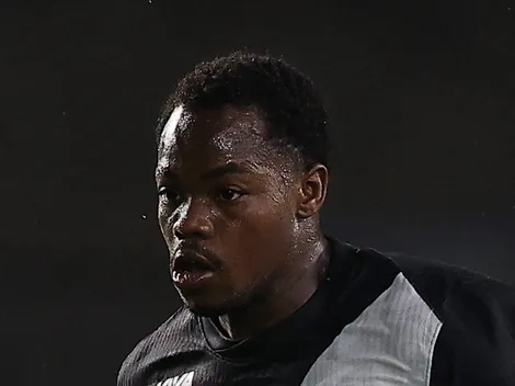 Vasco segura Gómez visando valorização na Copa 2026