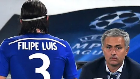 A conexão entre Mourinho e Filipe Luís e os bastidores da era vitoriosa no Chelsea. (Foto por Mike HewittGetty Images)