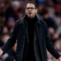 Liam Rosenior deve permanecer no Chelsea após eliminação na Champions