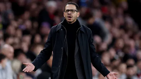 Liam Rosenior deve permanecer no Chelsea. Foto: Justin Setterfield/Getty Images